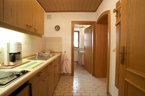 Ferienwohnung Spitzstein, ca. 30qm, Balkon-Spitzstein5 28qm 1stock-Küche
