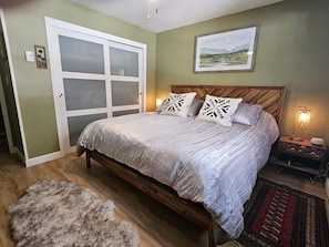 Guest Bedroom-King Bed and Closet