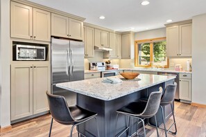 Indoors, Kitchen, Kitchen Island, Microwave, Oven