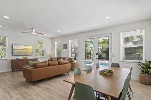 Large, Open Living Space - plenty of room for everyone to spread out and grab a seat!