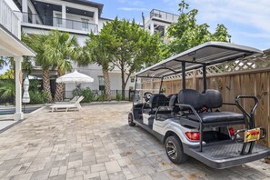 GOLF CART INCLUDED - A 6-Seater Golf Cart is included with your reservation.