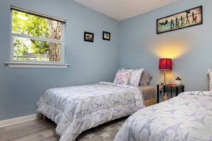 2Single Bed