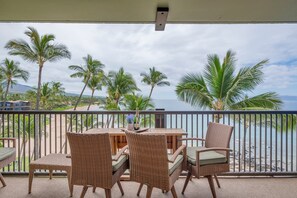 Outdoor dining for four