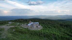 nestled in the mountains you wont forget this trip