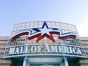 Less than 10 minutes to Mall of America - come and enjoy!