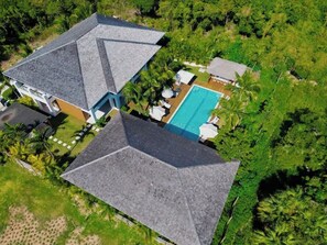 A Private Oasis for up to 14 people