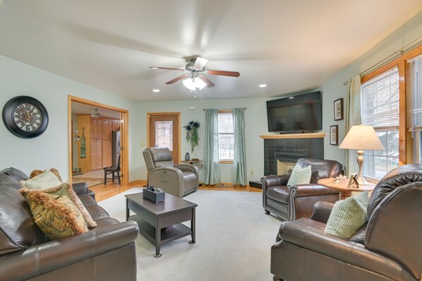 Christiansburg Vacation Rental | 4BR | 3BA | 2,400 Sq Ft | 2 Steps to Enter