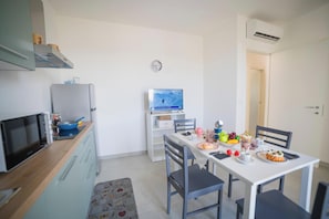 Kitchen and dining area