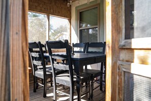 Farm House - Front screened in porch and outdoor dining area