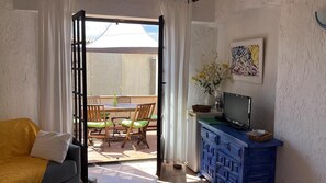 Salon donnant sur la terrasse