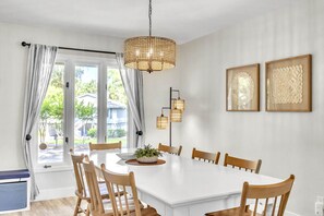 Dining Area Detail
