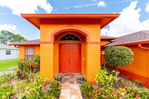 Front Door... step free entrance!