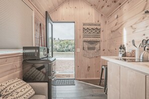 Tiny201220Entrance