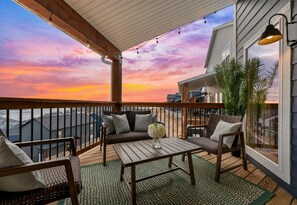 This deck is perfect for unwinding with a view, whether it’s for a morning coffee or an evening glass of wine.