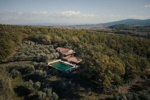 Inviting Swimming Pool at Tuscan Villa