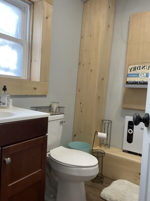 owner's suite bathroom