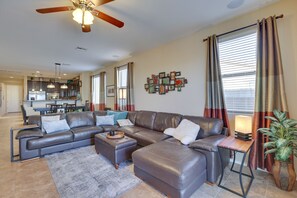 Living Room | Central Heating & A/C | Smart TV | Patio Access