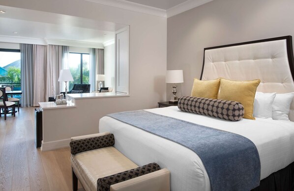 CL King bed amp living