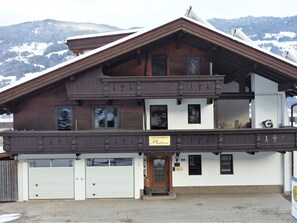 Himmel, Fenster, Schnee, Berg, Gebäude, Tür, Holz, Haus, Hütte, Fassade