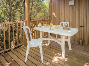 Table, Furniture, Property, Chair, Wood, Outdoor Furniture, Tree, Flooring, Floor, Wood Stain