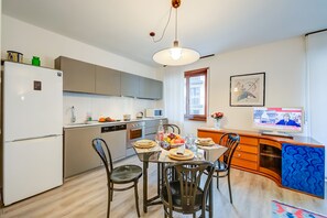 Kitchen and dining area