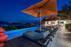 Infinity-Pool