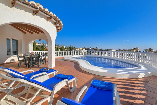 Outdoor dining area