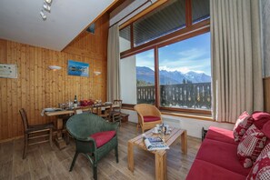 Bright living space with Mont Blanc views