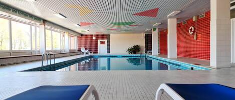 Piscina casa vacanze