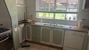 Countryside kitchen @huntlylodge homestead