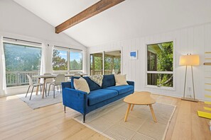 Living and Dining Area