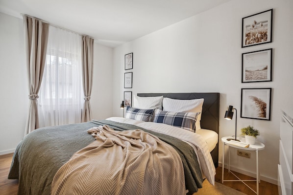 Eine Highlight: zusätzlicher Zugang zum Balkon vom Schlafzimmer.