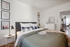 Jalousien im Schlafzimmer sorgen für tiefen und erholsamen Schlaf.