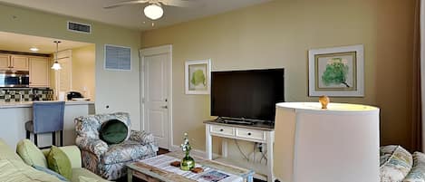 Living Room - (Grand Sandestin #2615)