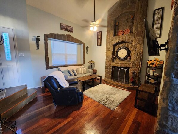 Gorgeous large living room for entertaining and the sofa pulls out to a Queen size bed 