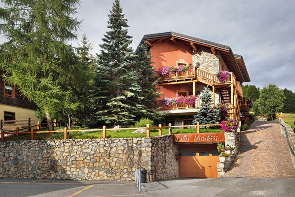 Exterior