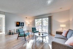 Living Room | Self Check-In