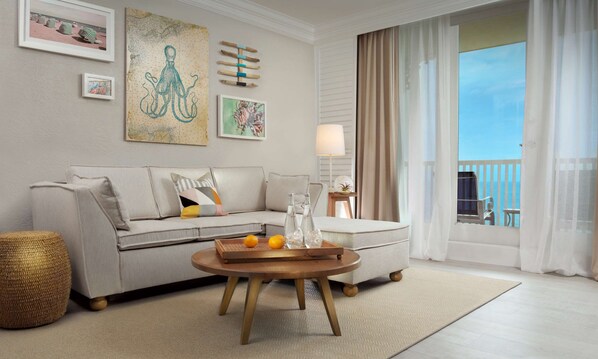 Superior Seaside Suite Living room