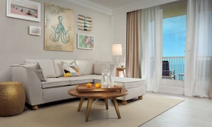 Superior Seaside Suite Living room