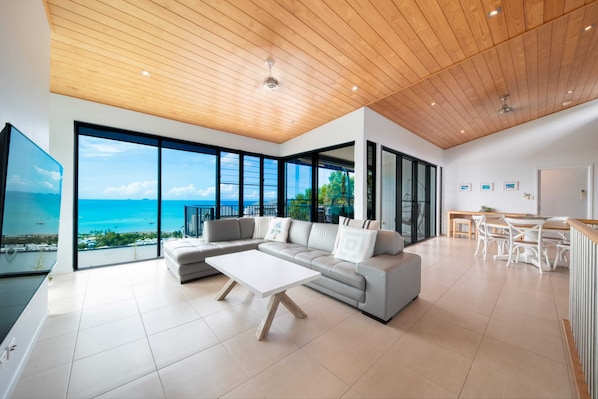 Open planned living and dining space
