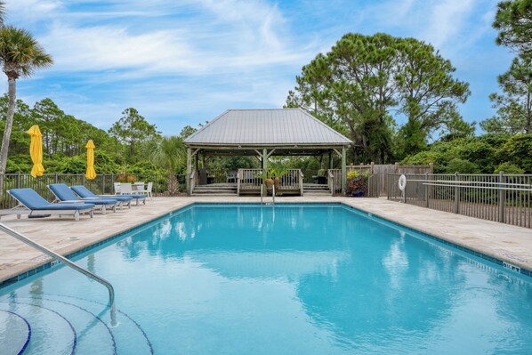 Access to community pool, hot tub, and shaded cabana.