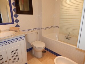 Family bathroom