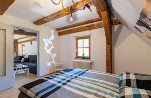 Schlafzimmer (2)
