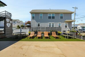 Shared Patio | Mini-Split Heating & A/C | Free WiFi