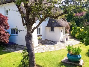 Exterior | Smugglers Cottage, New Milton