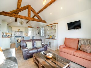 Open plan living space | Bank House Barn, Audlem