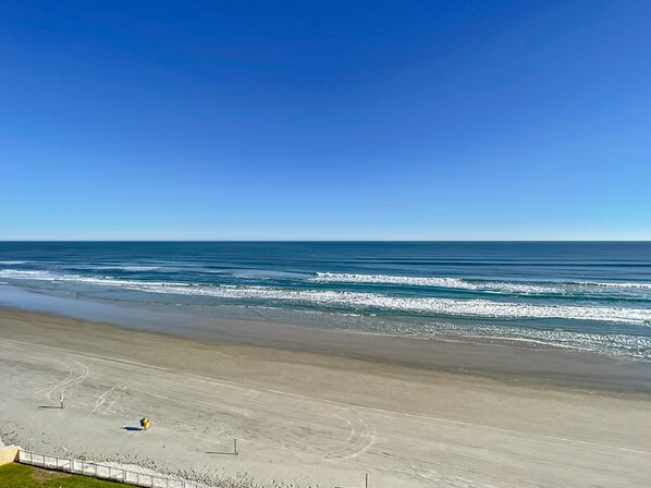 Oceanfront balcony - Nothing but sand and beach