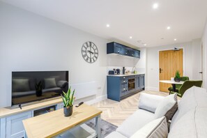 Living Room / Lounge
