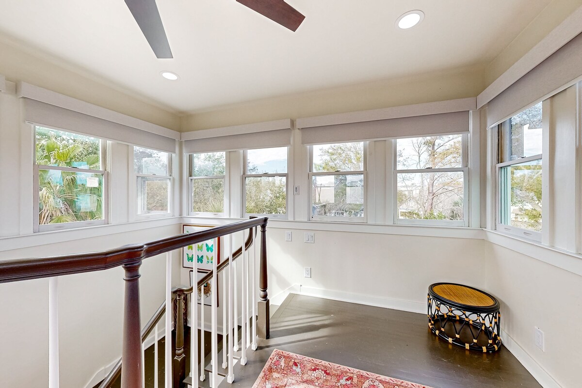 Sun-drenched coastal escape with great patio, yard, & W/D – near beaches & golf