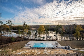 PRIVATE POOL
